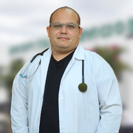 Dr. Genmer Espinoza